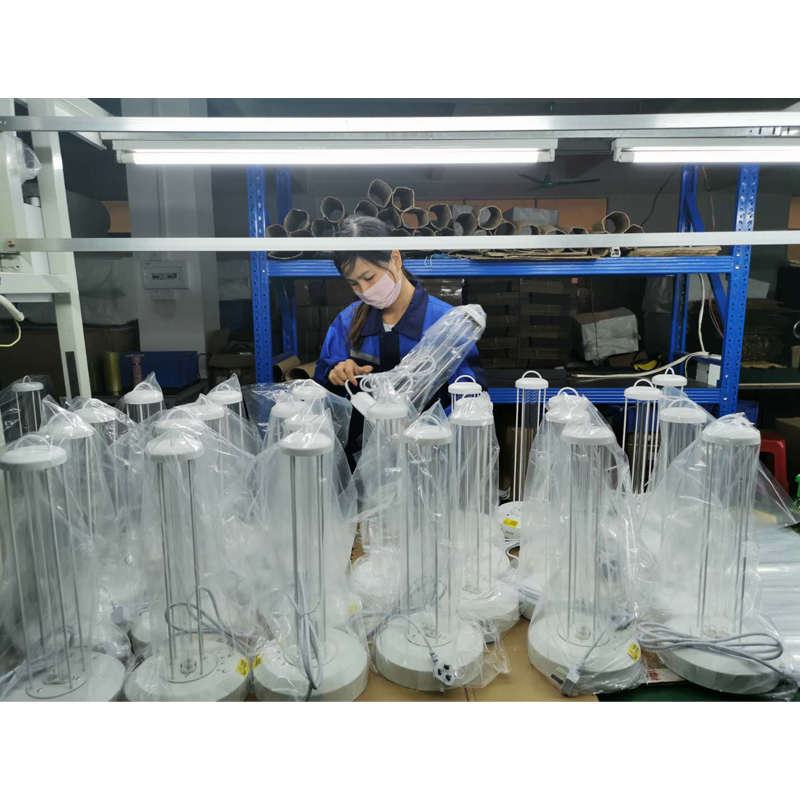 A Covid-19 koronavírus kitörése esetén a fertőtlenítés megszakítja az atkák hosszú életmentő mikrohullámú érzékelőjét, UVC Germicidal lámpafényt.