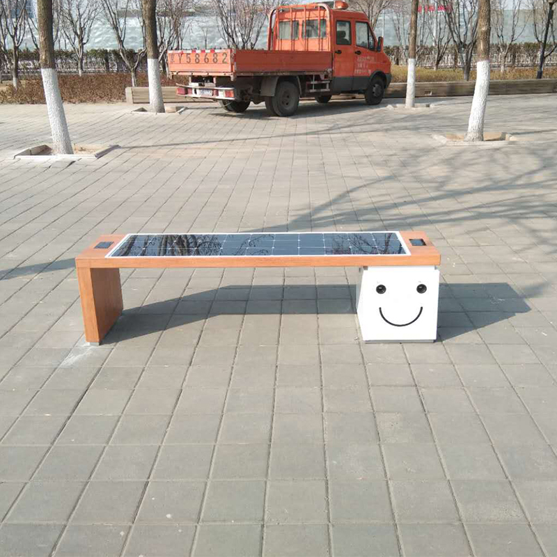 USB Acting Smart Wifi Professzionális Gyártó Outdoor Street Bench