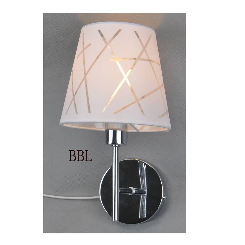 Fallámpa, amelynek szövetárnyalata van