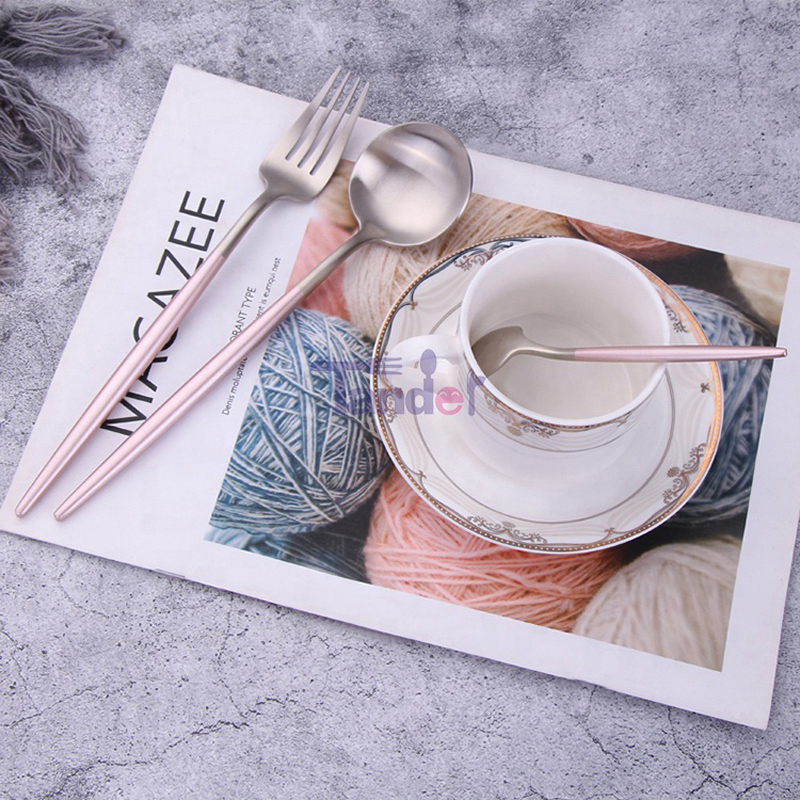 portugal stílusú rozsdamentes acél evőeszköz rózsaszín nyeles evőeszköz készlet