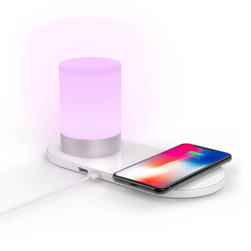RGB vezeték nélküli töltőállomással működő lámpa (iPhone vagy Android telefonhoz)