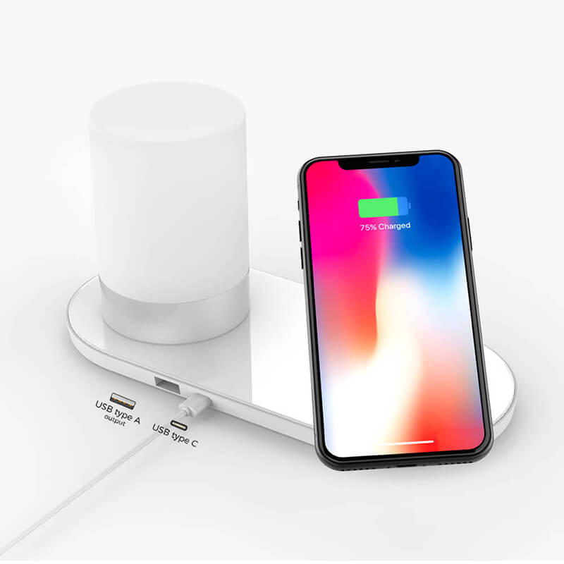 RGB vezeték nélküli töltőállomással működő lámpa (iPhone vagy Android telefonhoz)