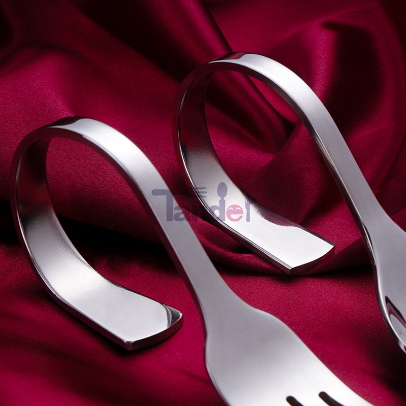 szállodai nagykereskedelmi étterem, rozsdamentes acélból készült tengeri herkentyűkanál és tengeri herkentyűvillák