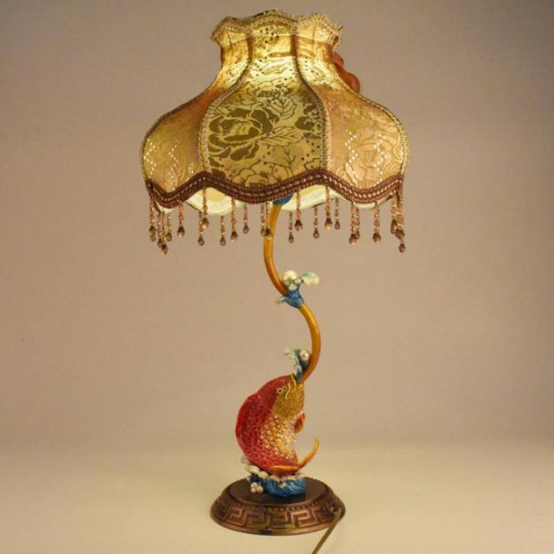 Európai divat, kreativitás, egyszerű dekoráció, asztali lámpa, szövet, fém asztali lámpa, házi bútor, szállodai hálószoba, asztali lámpa, személyre szabott dekoráció