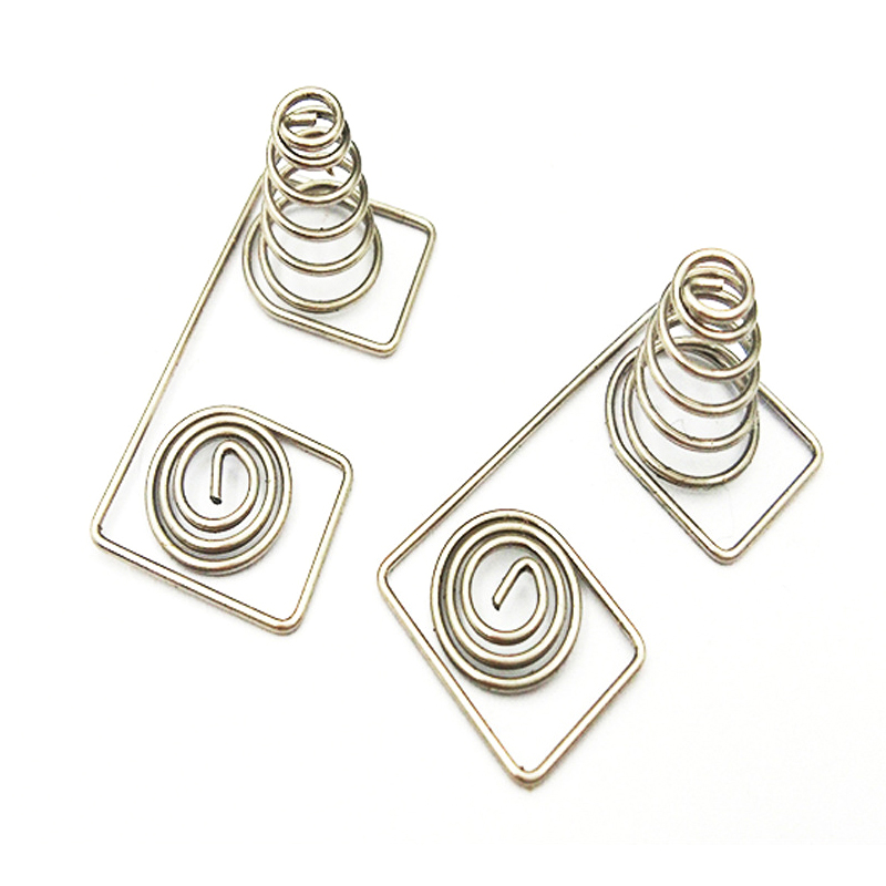 Akkumulátor rugó 10