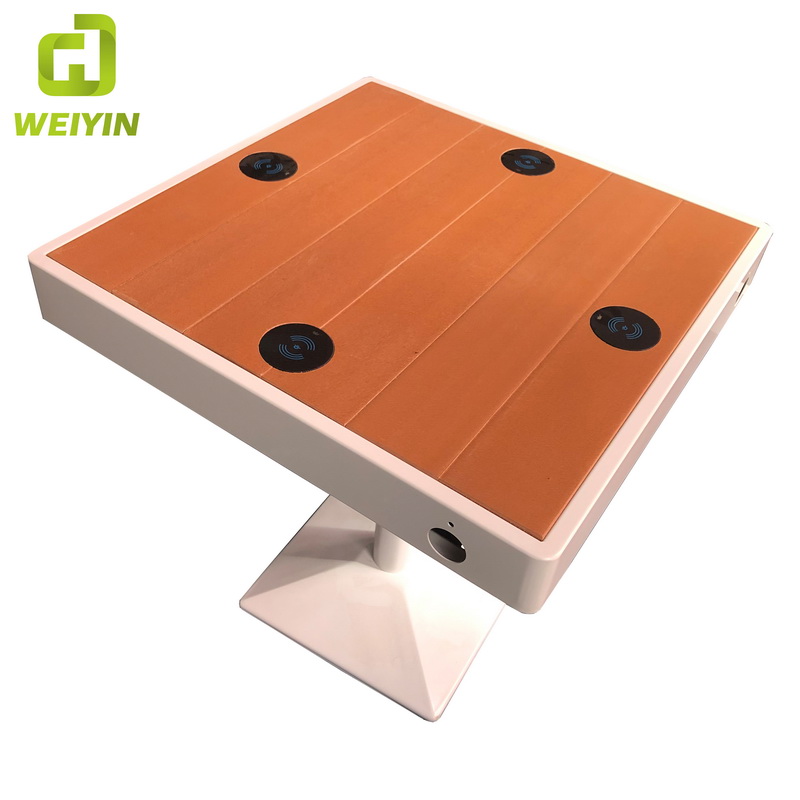 Egyedi kialakítású forró eladó kültéri mobiltelefon töltőállomás napelemes asztallal
