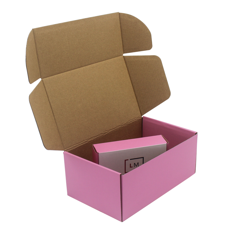 Az előfizetési rovatok termékmegjelenítési dobozainak hozzáigazítható nyomtatási követelményei