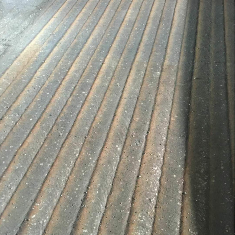 Kopásálló acéllemez