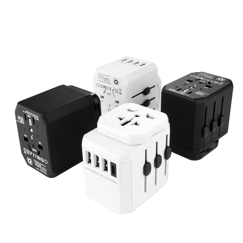 A világszerte nagymértékben csatlakoztatható univerzális 3 USB + C típusú portos földelési többcélú utazási adapter