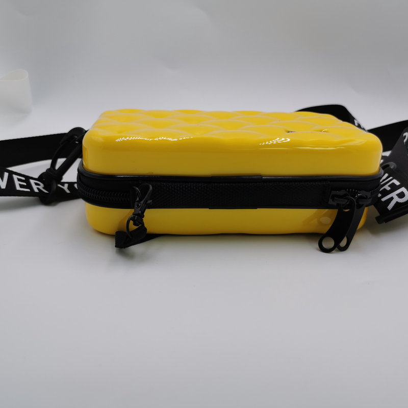 Kisállat tároló táska A digitális elektronikus kiegészítők tárolása kereszttesttel ellátott Eva kemény héjú táska lehet