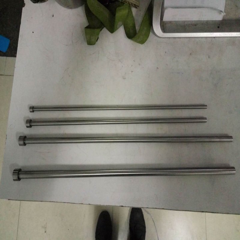 A lapos lyukasztó és az elektromos lyukasztó bármilyen motor lyukasztására alkalmas