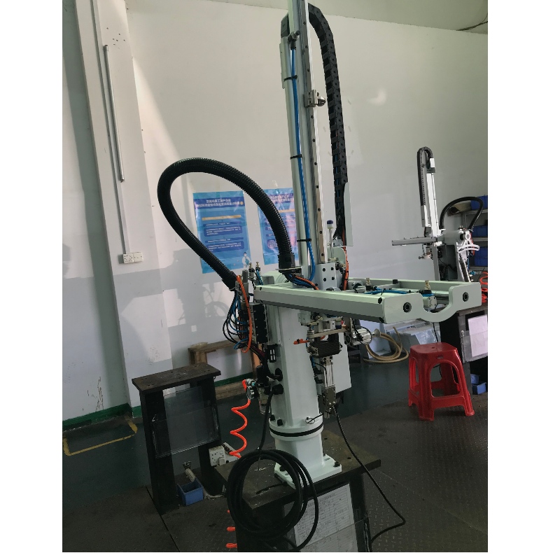 Ipari robot oblikus kar manipulátor