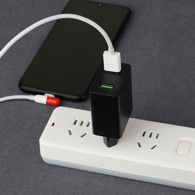 Mobiltelefon gyors töltő univerzális adapter 2USB portok univerzális többutas töltő hordozható töltő gyári OEM