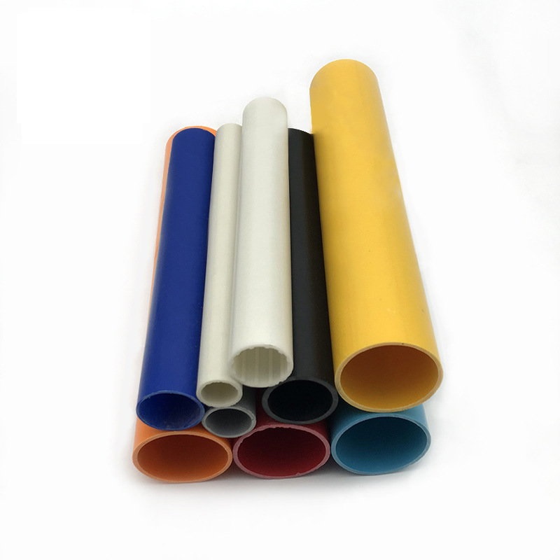 Nem szabványos egyedi méretű és színű PVC cső műanyag cső extrudáló anyag
