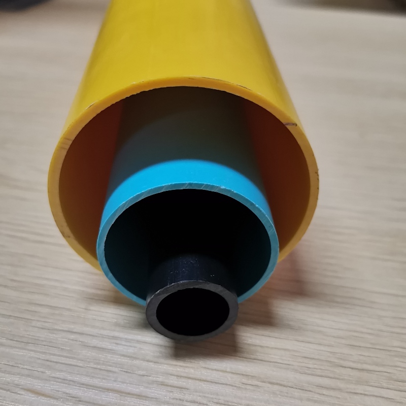 Testreszabott extrudált PVC műanyag cső bútorok minőségű PVC cső