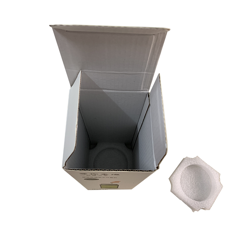 Kitchenware fehér, korrodált postacsomagolási doboz