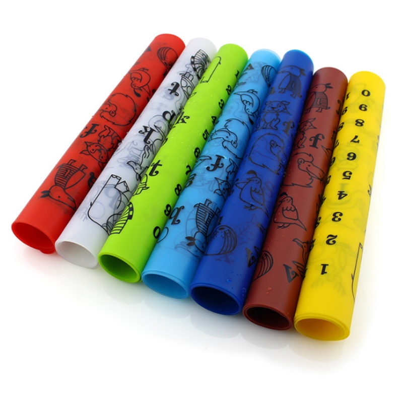 Nagy gyermekek festőasztala