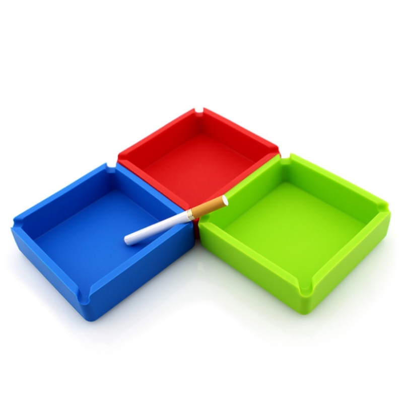 Nagy szögletes hamutartó