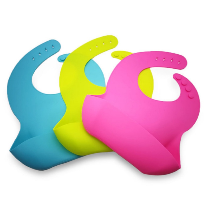 Közvetlen gyári értékesítés, szilikonos bébicsők minőségi ellátása, nyálas bibsik