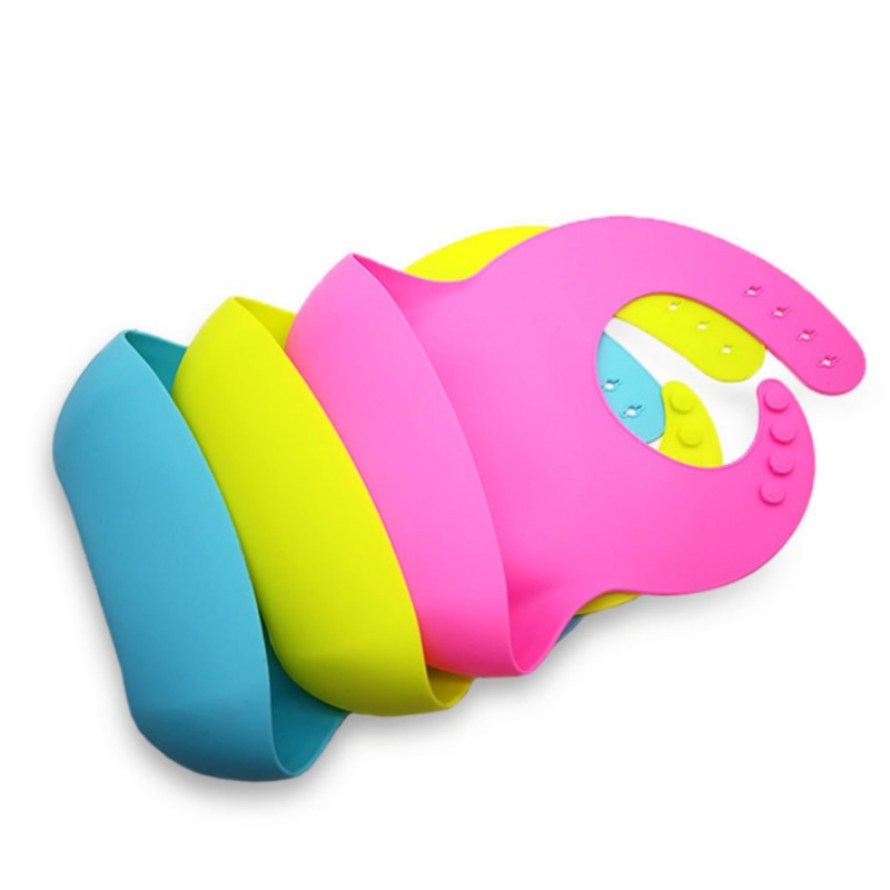 Közvetlen gyári értékesítés, szilikonos bébicsők minőségi ellátása, nyálas bibsik