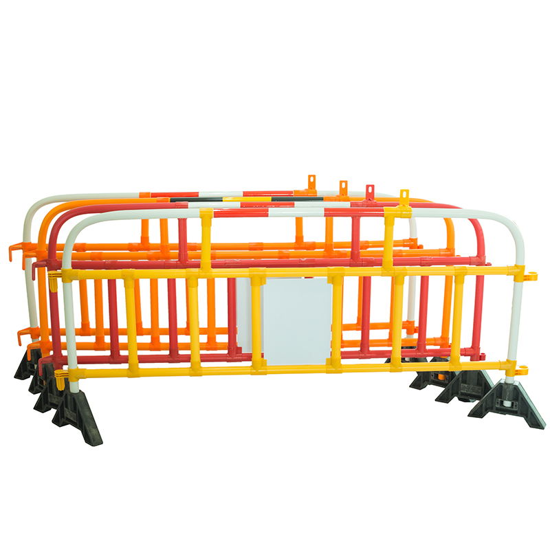 forgalmi akadályok építése tömegirányító útzár 2 m tömegellenőrző korlát a gyalogosok biztonsága érdekében