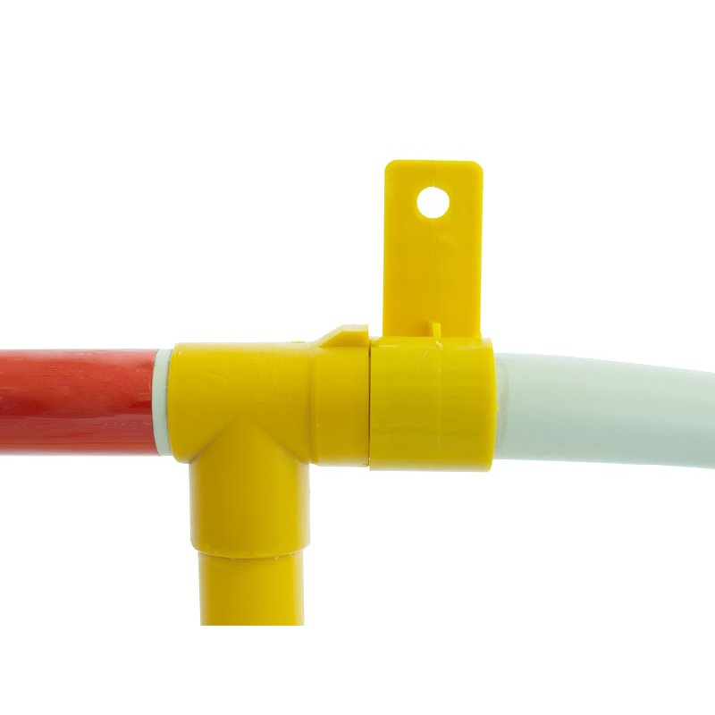 Műanyag tömegszabályozó akadály költsége PVC cső barikád gyártója 1,5 m forgalomirányító akadályok a készletben Kínából