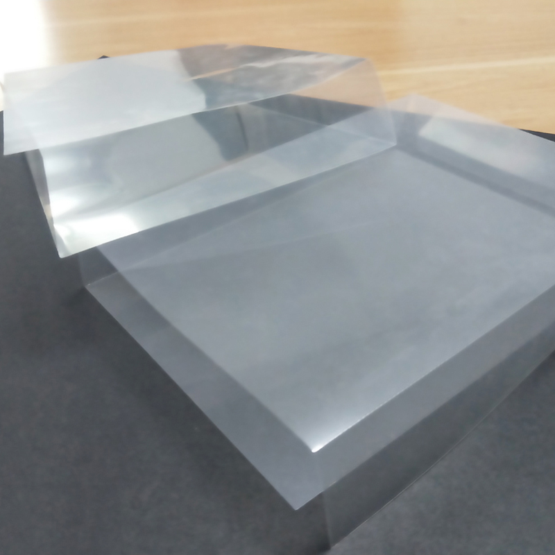 Nagy mennyiségű akkumulátorma szigetelő lapok, lánggátló állatszigetelő lapok, átlátszó sejtcsomagoló filmek lehetnek vágni