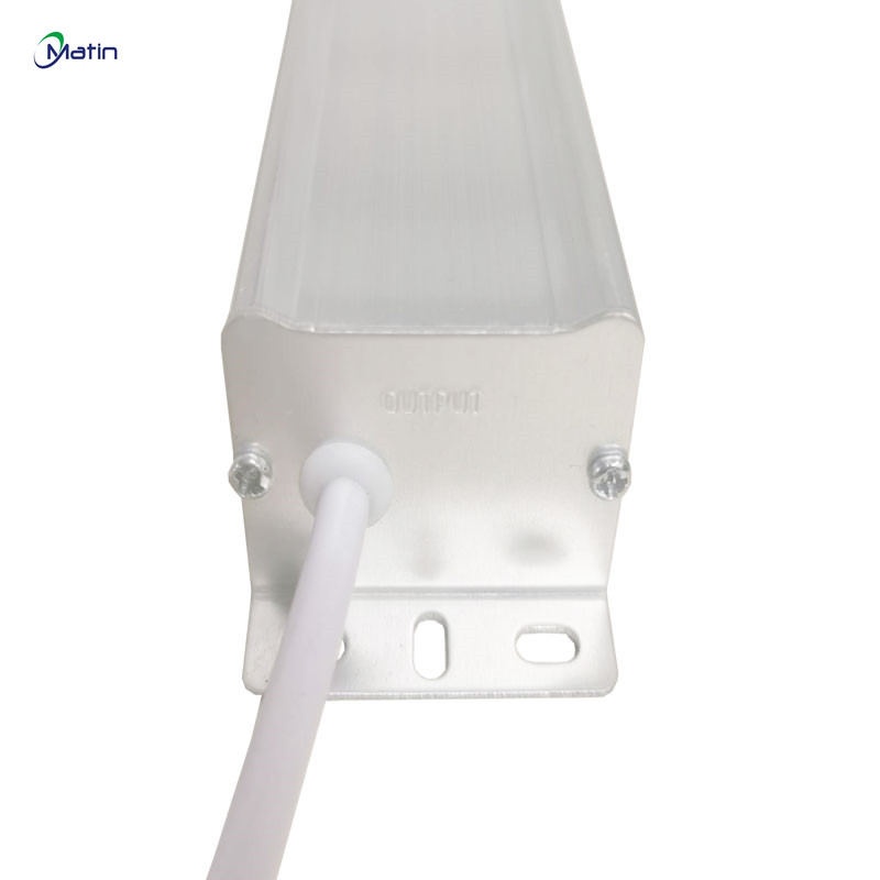 Az OEM ODM állandó feszültségű vezetője 12v 150w állandó nyomású, magas színvonalú, vezető vezette áramellátó