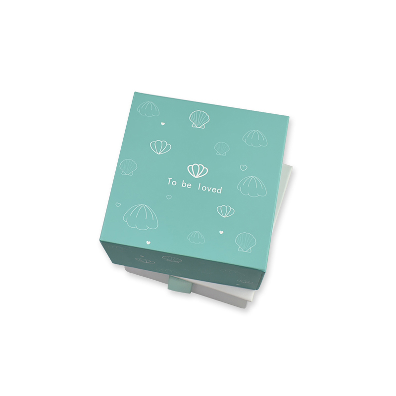 Ékszerdoboz \/ ajándékdoboz