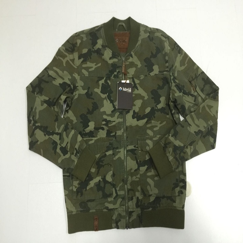 férfi nyomtatott kabát