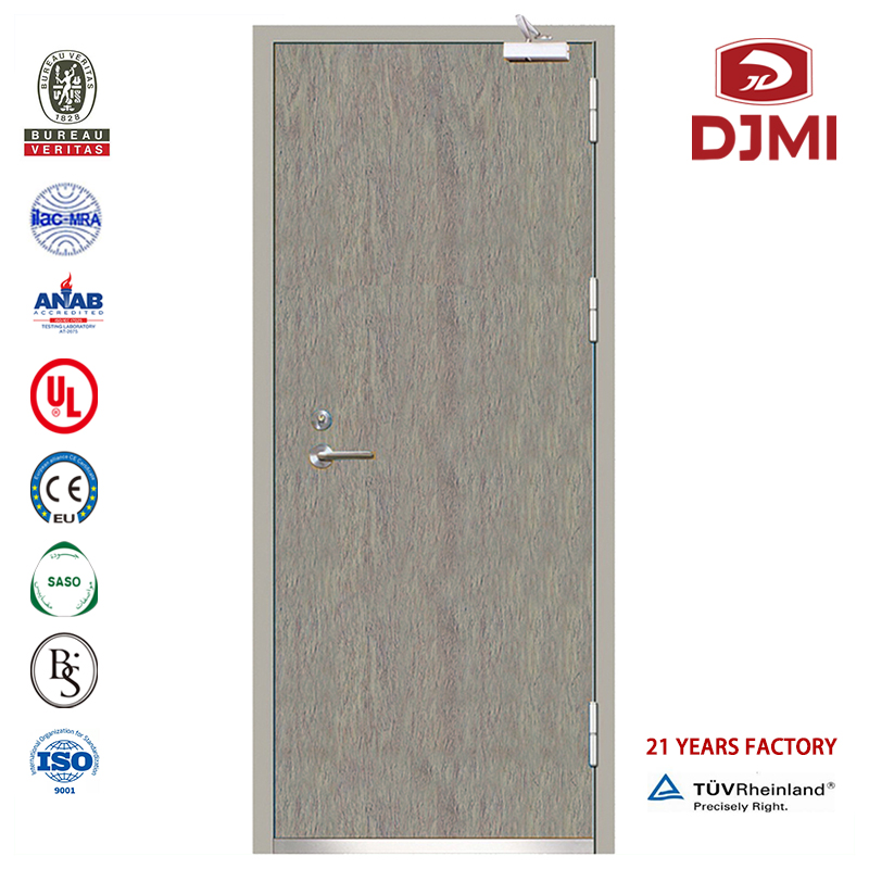 Kínai gyár kereskedelmi motorjaihoz hőálló acél tűzgátló ajtók kiváló minőségű 2 panelek Bs tűz belső biztonsági ragasztóval robbanásbiztos acél ajtók olcsó névleges tűz kilépés acél lopásbiztos ajtók