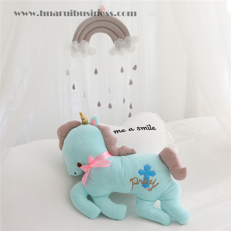 unikornis kereszttest