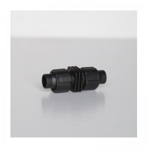 20 A csöpögős cső zárócsatlakozása