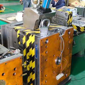 Szakmai testreszabott ipari műanyag alkatrészek gyártói