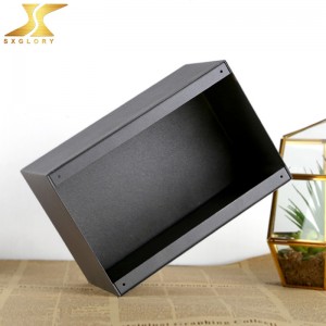 Fekete fém urnák emberi felhasználásra