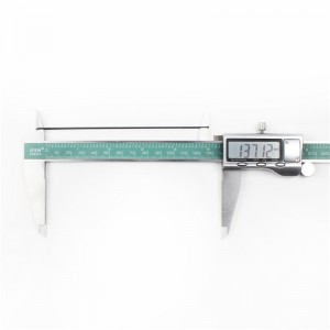 Gyári közvetlen értékesítés 25 mm átmérőjű fekete természetes gumiszalag nagy rugalmassággal és szívóssággal spot nagykereskedelem