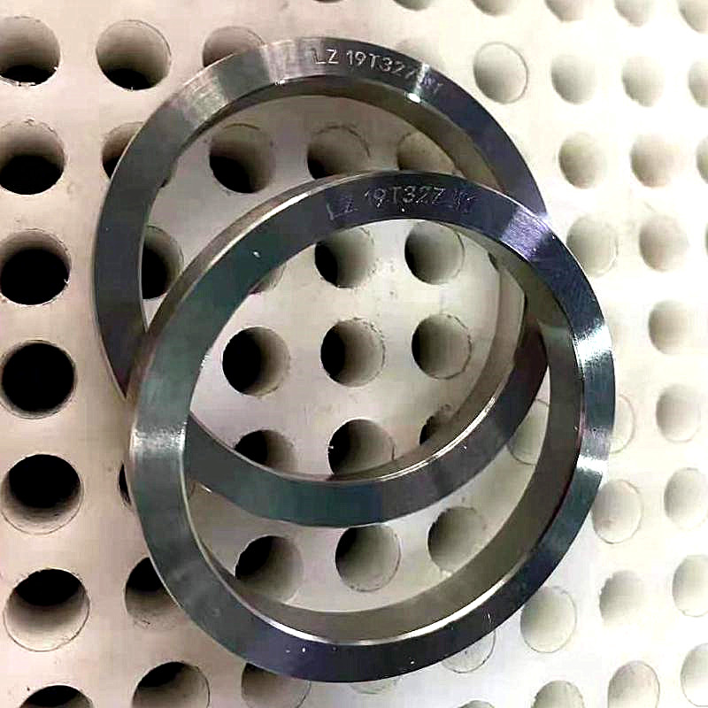 Finom egyensúlyú mikrostruktúrák adalékosan gyártottnikkelötvözetben 718 (4)