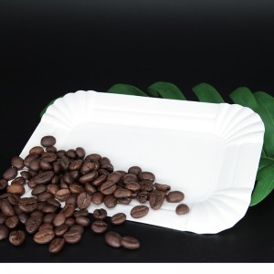 Négyzet alakú papírtálcák