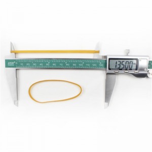 Gyárilag testre szabott sárga átlátszó, magas hőmérsékletnek ellenálló és öregedésgátló ipari gumiszalag