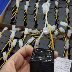 4UF 500V S0 50/60Hz CBB61 kondenzátor a kipufogó ventilátorhoz