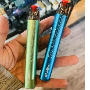 USA ingyenes hajó 100% eredeti iweycco szellem e cigarettes eszköz készlet vape akkumulátor 20mg patron RGB fény