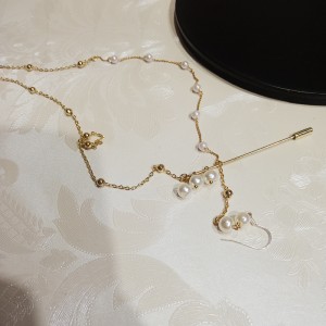 Bross-csatlakozott fülbevalók