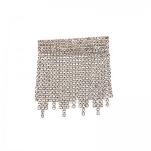 Temperamentum tele fúróbőrű bross