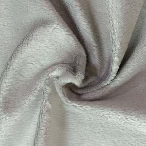 Újrahasznosított plüss ruhával