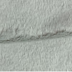 Újrahasznosított plüss ruhával