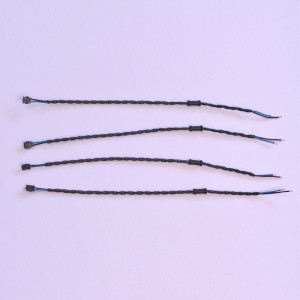 Beépített kábelköteg a hangszóró