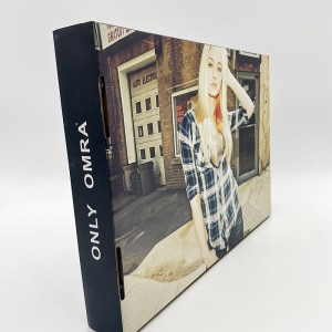 Árucsomagolási papír doboz