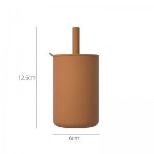 Vízálló szivárgásálló csésze szilikon szalmával a baba etetésére