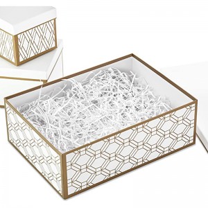 Hallmark, beágyazott ajándékdobozok fedelekkel és töltéssel (3, fehér és arany, válogatott méretű) esküvőkhöz, menyasszonyi zuhanyokhoz, koszorúslányok, karácsony, Hanukkah, születésnapok, Valentinenap