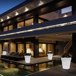 Kültéri LED műanyag kis virágcserép lámpák (16 mód, tompítható, ip68 vízálló) Távirányító kültéri dekoratív padló lámpa teraszos kerti dekorációkhoz hátsó udvari tornác, esküvői-naatsu